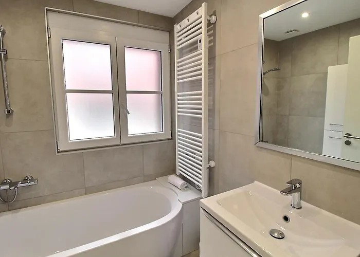 Duplex élégant Pour 4 Pers Avec Garage Au Centre De - Fr-1-722-13 *